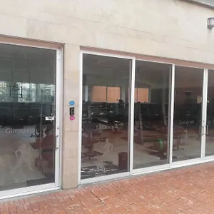 Hermosa Habitación Privada En Conjunto Residencial Cerca Al Aeropuerto Y Terminal De Bogotá, Zonas Comunes Se Comparten Con 1 Persona Apartamento Bogotá