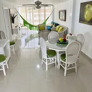 Apartamento En El Rodadero, Confortable Y Amplio, Con Vista Al Mar, A 80mt De La Playa, Delamar Apartmet, Santa Marta (Magdalena)